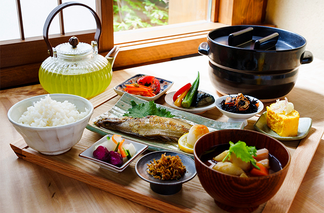 土鍋ごはんのhotori和朝食